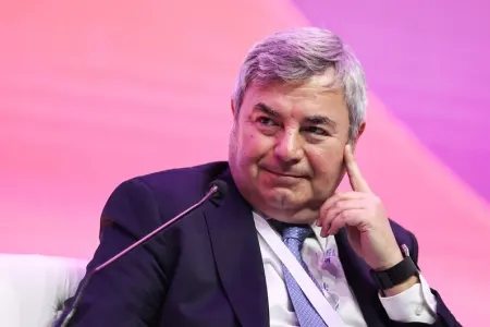 Türkiyə səfiri dənizdə çimərkən vəfat etdi