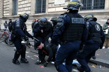 Fransada iğtişaşlar: - bir gecədə 700-dən çox şəxs saxlanıldı