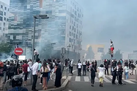 Fransada merin evinə hücum: - həyat yoldaşı və övladı yaralandı