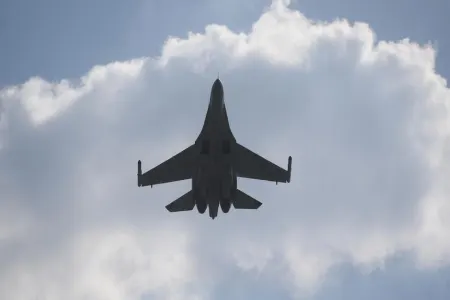 Venesuelada Su-30 təyyarəsi qəzaya uğradı: polkovnik öldü