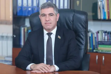 Vüqar Bayramov Haaqaya səfər edib