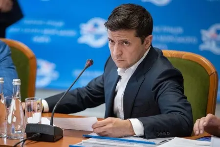 Zelenski gözlənilmədən Çexiyaya səfər etdi