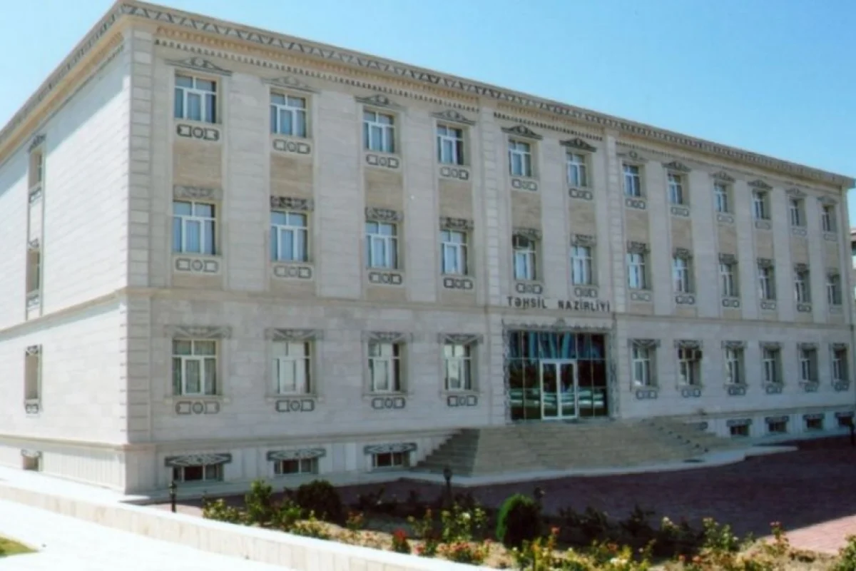 Azərbaycanda vəzifəli şəxs işdən - azad olundu