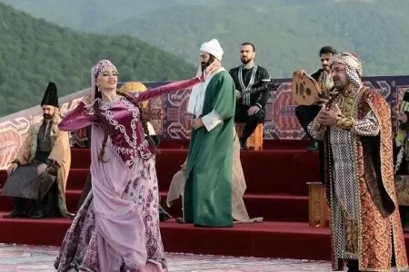 Vaqif Poeziya Günlərinin iştirakçıları Şuşada