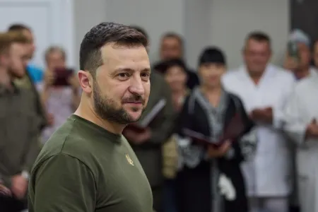 Zelenski Cənubi Koreyanı G7-nin Ukrayna ilə bağlı təminatlarına qoşulmağa dəvət edib