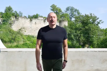 "3 il ərzində 150 mindən çox insan - Qarabağ və Şərqi Zəngəzura köçürüləcək"