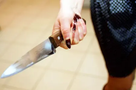 Gədəbəydə ərinə xəsarət yetirən qadın - TUTULDU