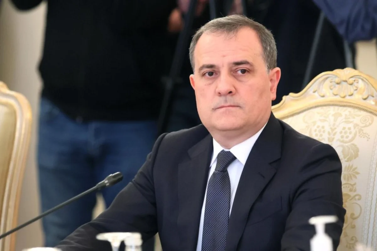 Ceyhun Bayramov Rusiyaya getdi