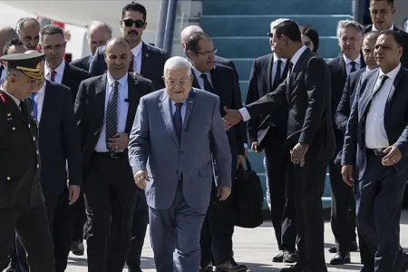Fələstin prezidenti Ankaraya gəldi