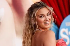 Məşhur müğənninin vəziyyəti pisləşdi - FOTO