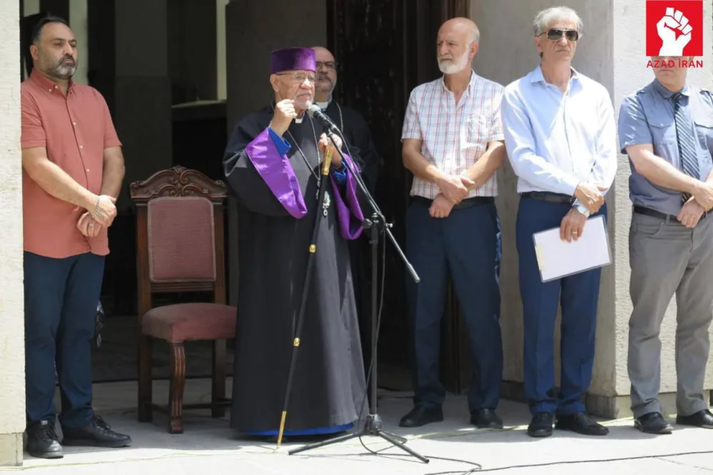 Tehranda ermənilər aksiya keçirdi - FOTO