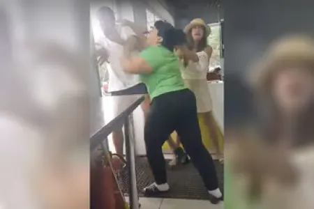 Yanacaq doldurma məntəqəsində - DAVA - VİDEO