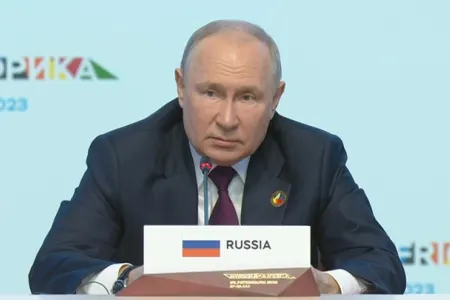 Putin:"Hələ də müstəmləkəçilik arzusu ilə yaşayan dövlətlər var"