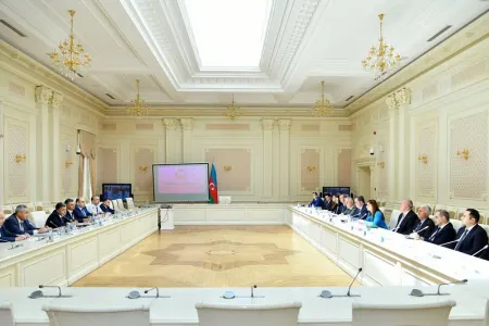Təbii inhisar subyektlərinin rəhbərlikləri ilə görüş keçirildi