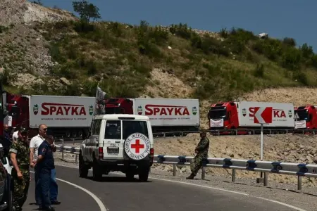 İrəvanın “humanitar yardım” şousu nəyə hesablanıb? - Süni gərginliyin PƏRDƏARXASI