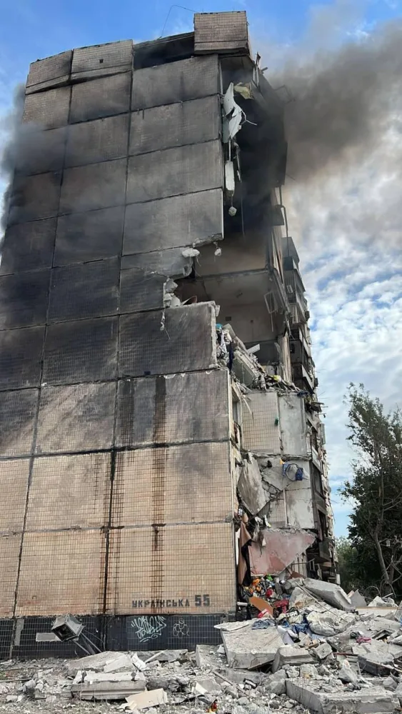 Rusiya Krivoy Roqu raketlə vurdu: - ölən və yaralananlar var