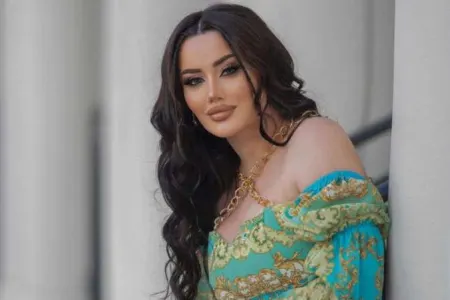 Keçmiş həyat yoldaşı məşhur blogeri - BIÇAQLAYIB?- FOTO