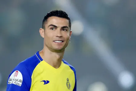 Kristiano Ronaldo - BAKIYA GƏLİR - VİDEO