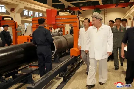 Kimdən silah fabriki turu: - "Müharibə hazırlıqlarını gücləndirin" - FOTOLAR 