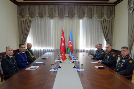 Baş Qərargah rəisi türkiyəli nümayəndə heyəti ilə görüşdü