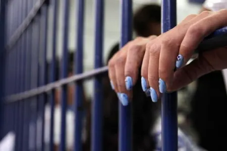 "Ərinin qətlini sifariş verən qadının işini qərəzli aparılıb" - Vəkil