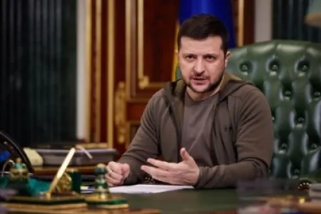 Zelenski bütün regional hərbi komissarların işdən - çıxardı