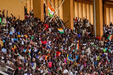 ECOWAS parlamenti - Nigerə nümayəndə heyəti göndərir