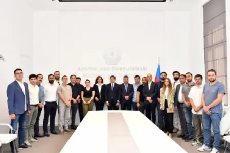 Mədəniyyət Nazirliyində gənc kinematoqrafçılarla görüş olub