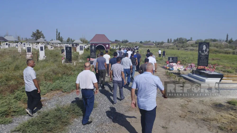 Ruslar Ukraynada - Azərbaycanlıların üstündən TANKLA KEÇDİLƏR - FOTOLAR
