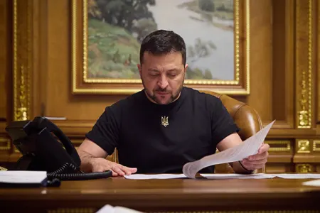 Parlament seçkiləri təxirə salınır