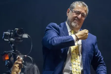 Qvatemaladakı prezident seçkilərinin - qalibi müəyyənləşdi