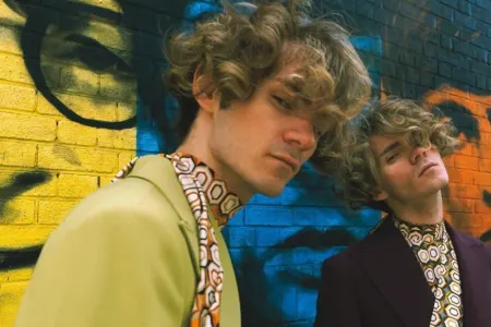 "Avroviziya"da ifa etdikləri gitaranı - SATIRLAR