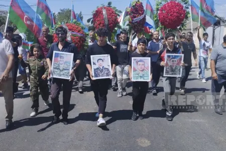 Şəhid Baba Mikayılov 31 il sonra dəfn edildi - FOTO