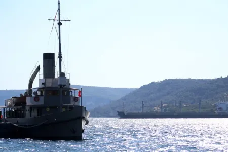 Çanaqqalada gəmilərin hərəkəti dayandırıldı