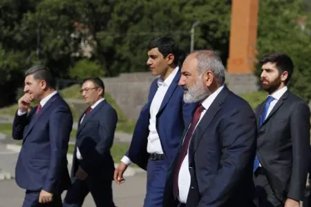 Paşinyan onları istefaya göndərir - Zəngəzur səfərində NƏ BAŞ VERİB?