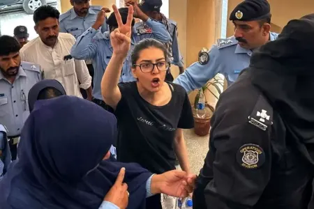 Pakistan ordusunu "terrorçu" adlandıran vəkil - AZADLIQDA