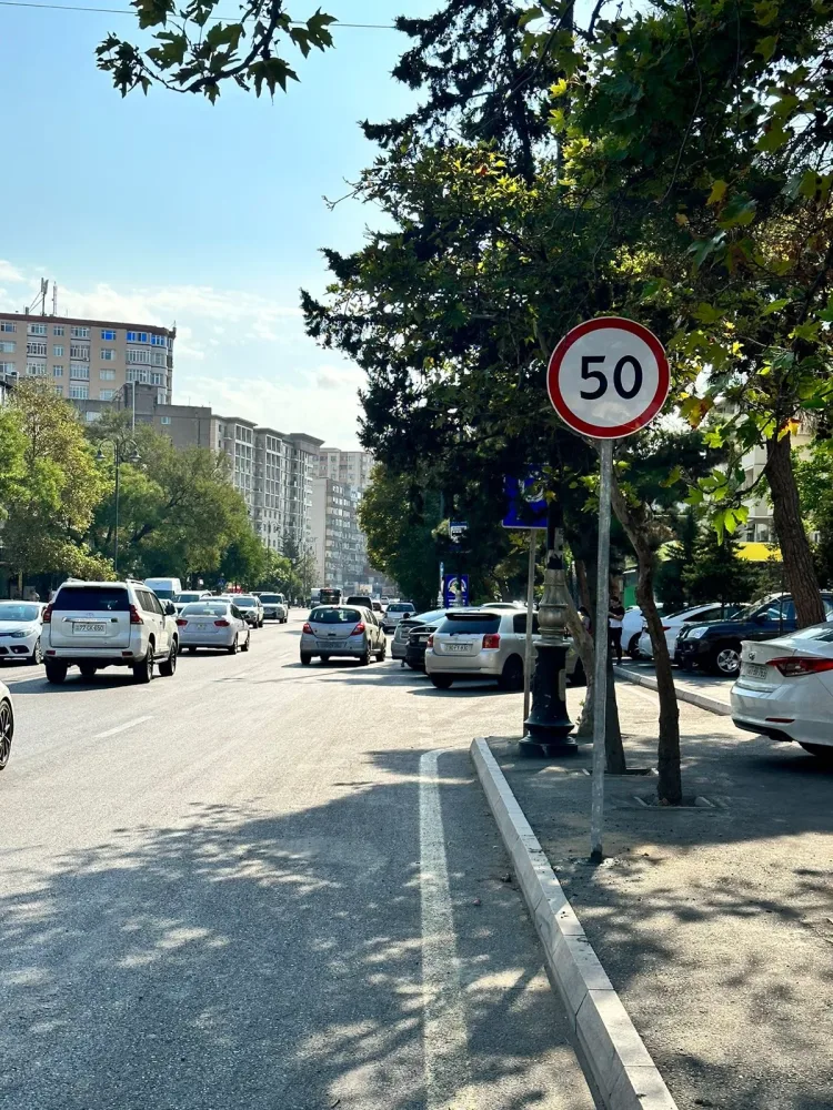 Daha bir küçədə sürət həddi endirildi - FOTO
