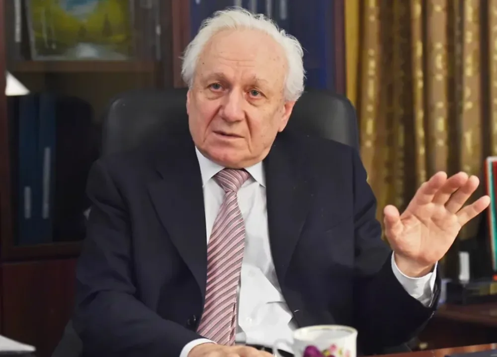 Naina Yeltsina Sergey Filatovun dəfn mərasiminə - GETMƏDİ - SƏBƏB