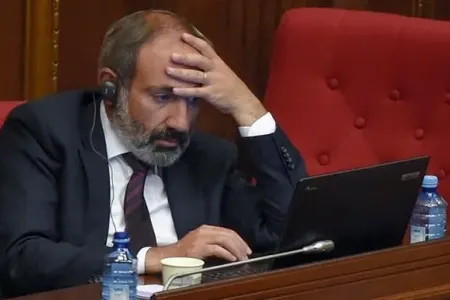"Moskva Paşinyanı hədəf göstərir"- - POLİTOLOQ