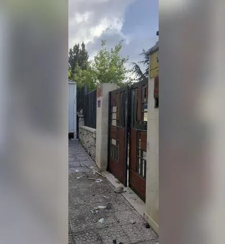 Ermənilər səfirliyimizə hücum etdi - FOTO