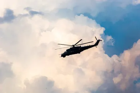 Polşa hərbi helikopteri Belarus sərhədini pozdu- - VİDEO