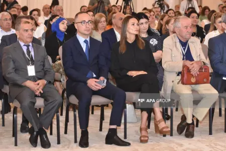 "Azərbaycan Dili və Ədəbiyyatı" Forumunun ikinci günü başa çatdı - FOTOLAR