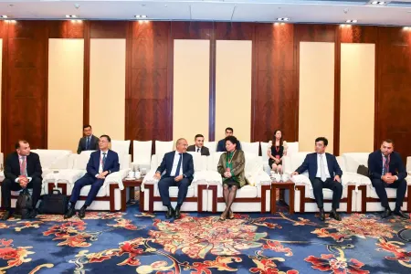 Mikayıl Cabbarov Çin Beynəlxalq İqtisadi Əməkdaşlıq Assosiasiyasının prezidenti ilə görüşüb