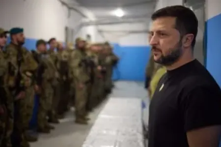 Zelenski Donetsk vilayətində Ukrayna hərbçilərinə - baş çəkib
