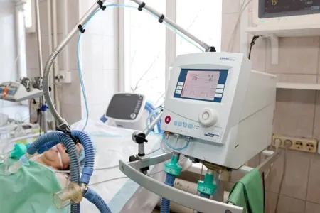 Tanınmış aparıcı təcili xəstəxanaya yerləşdirildi