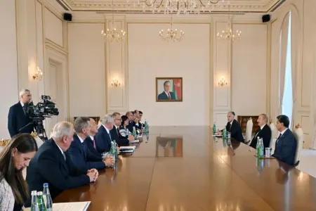 Prezident Slovakiya parlamenti sədrini - qəbul etdi