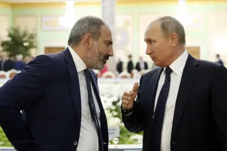 Putinlə Paşinyan arasında təmaslar ciddi şəkildə - MƏHDUDLAŞACAQ