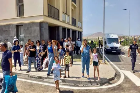 Füzuliyə yola salınan daha 102 sakin doğma yurda çatıb
