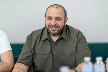 Zelenski yeni müdafiə nazirini təqdim etdi