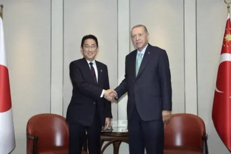 Ərdoğan Yaponiyanın Baş naziri ilə görüşüb